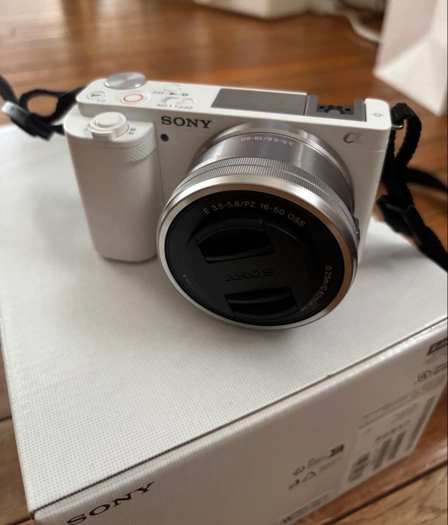 SONY デジタルカメラ　ZV-E10