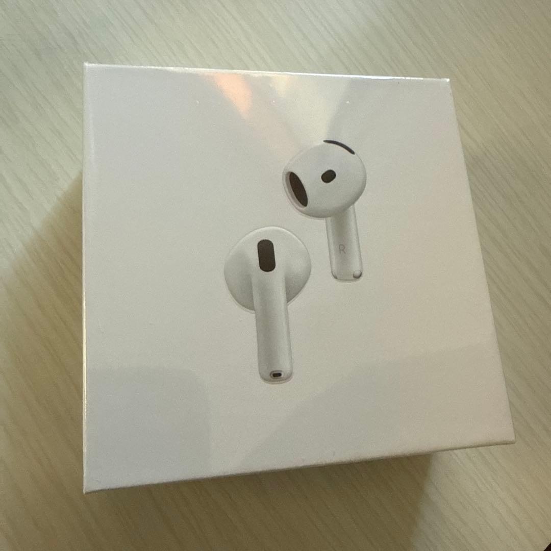 新品未開封Apple AirPods 4 アクティブノイズキャンセリング機能搭載
