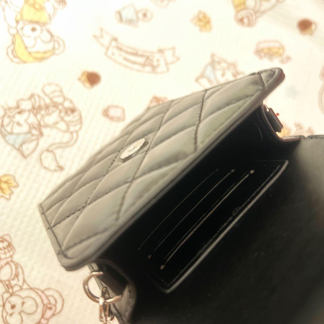 CHANEL ノベルティ スマホショルダー チェーンポーチ ラムスキン