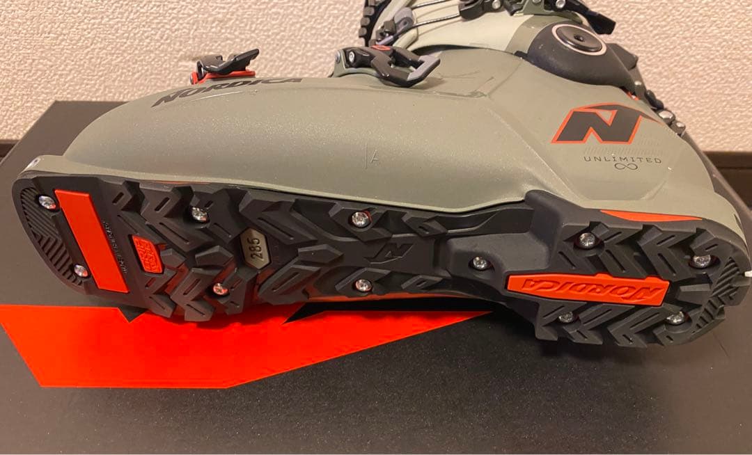 Nordica ノルディカ スキーブーツ UNLIMITED 120 DYN