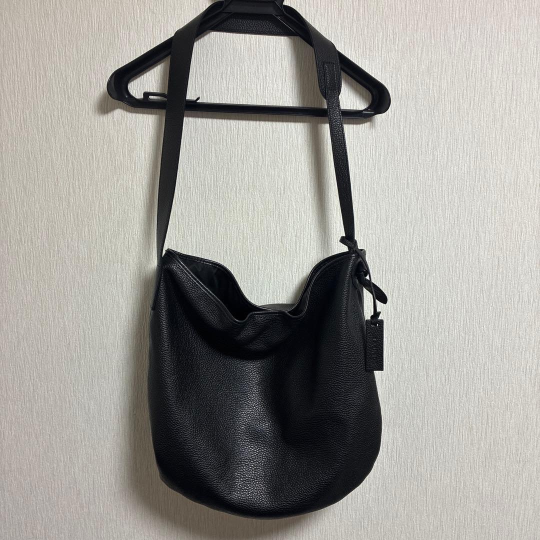 ユナイテッドアローズ　LA UNIQA 黒 ショルダーバッグ