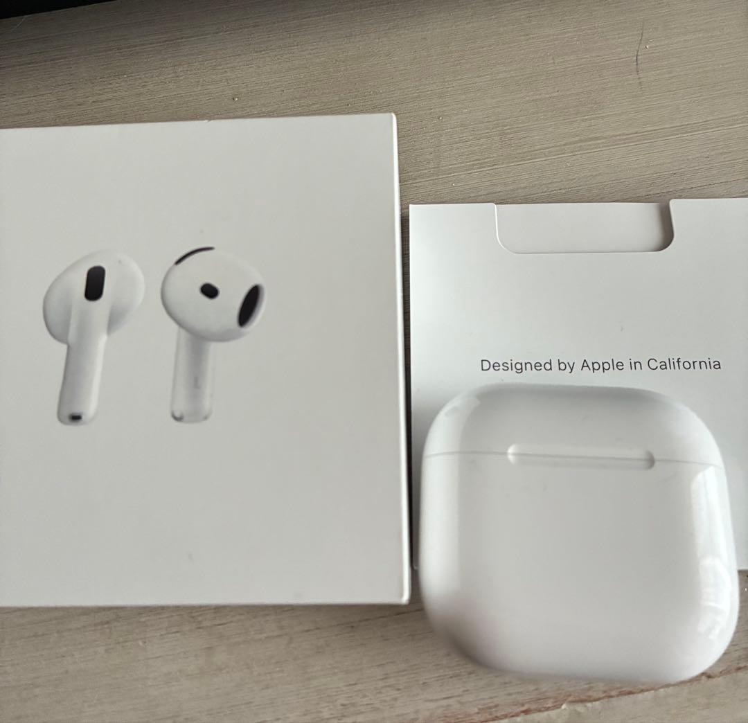 【ほぼ未使用】 Apple AirPods 4 ​​​​​​​アップル