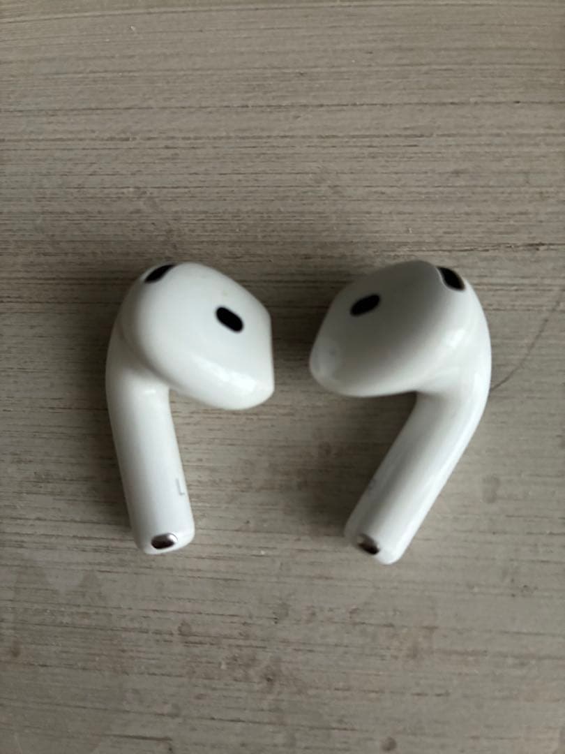 【ほぼ未使用】 Apple AirPods 4 ​​​​​​​アップル