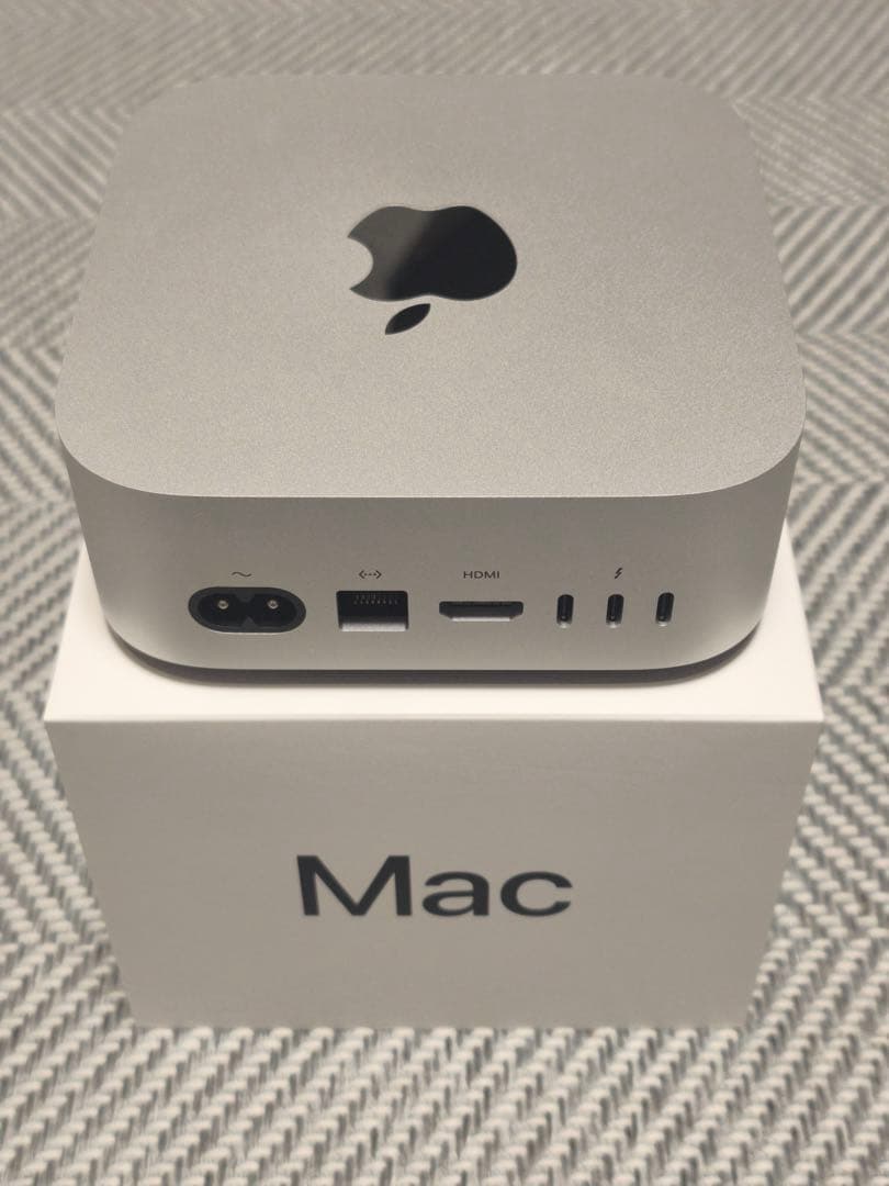 シント　【美品】Apple Mac mini M4 Pro