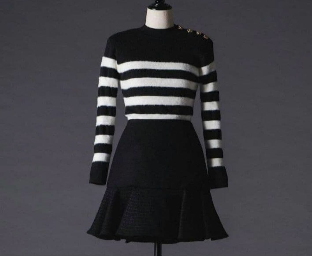 sheller シェリエ　ステッチウールフレアスカート