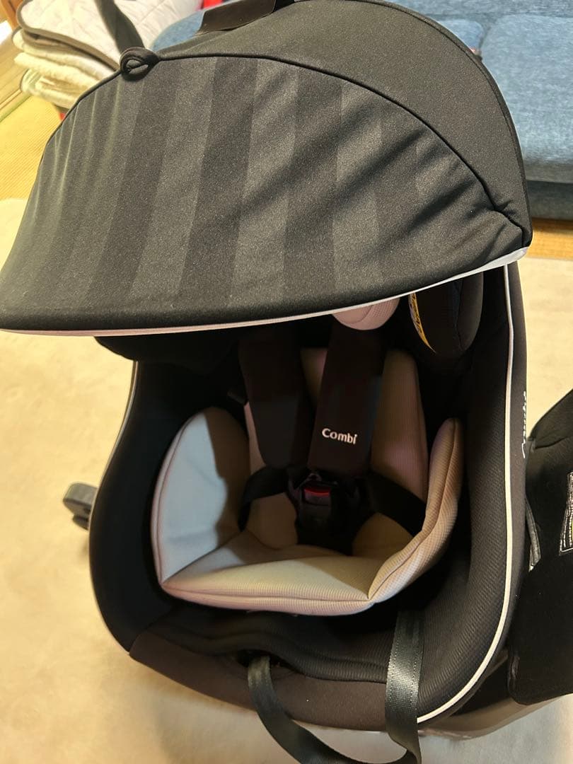 Combi チャイルドシート クルムーヴスマートisofixエッグショックneo