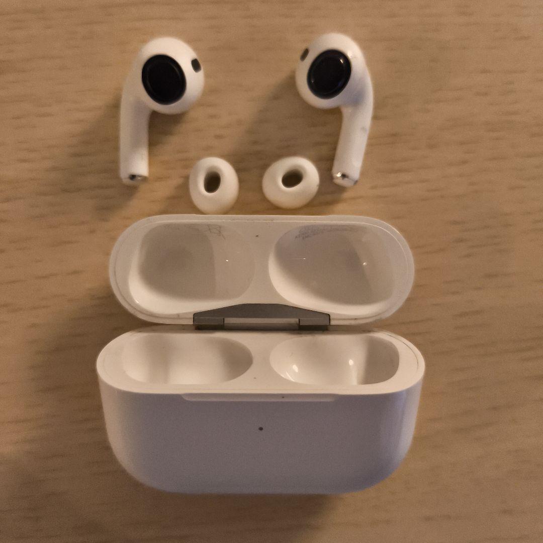 AirPods pro2本体 ホワイト 充電ケース付き