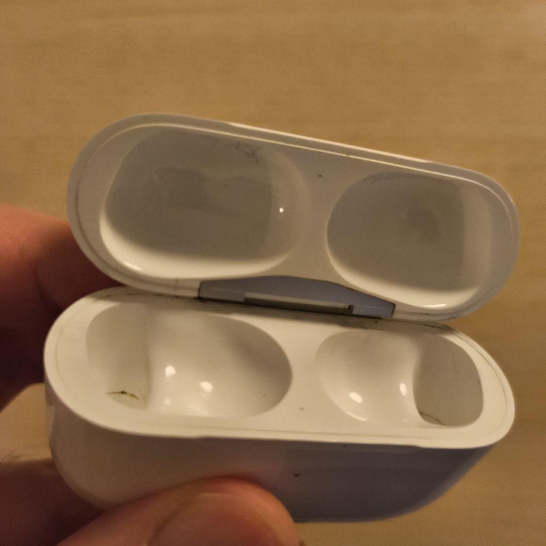 AirPods pro2本体 ホワイト 充電ケース付き