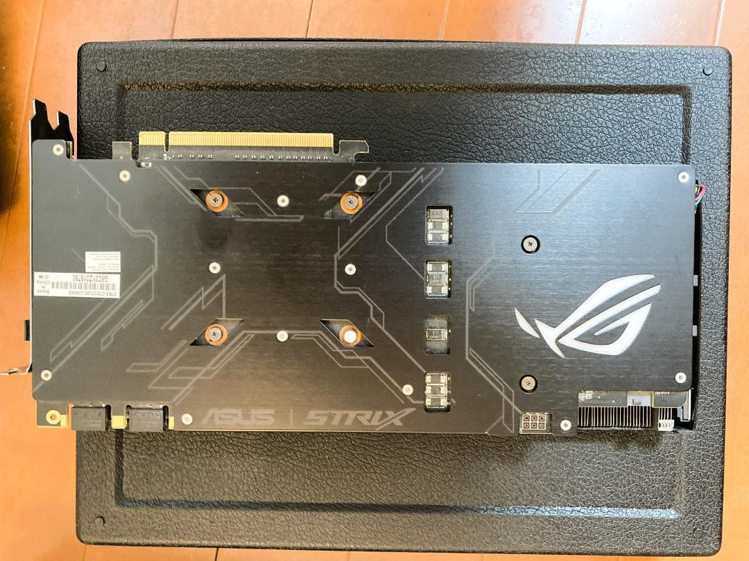 グラフィックボード・グラボ・ビデオカード ASUS ROG-STRIX-GTX1070-8G-GAMING GPU