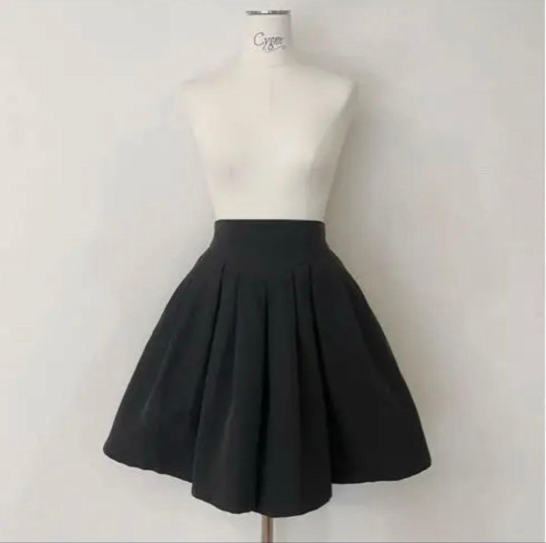 cygne スタイルアップショートパンツ Karine 黒