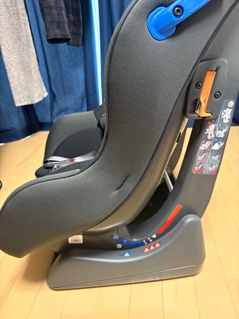 Combi　WEGOサイドブロテクションLH チャイルドシート