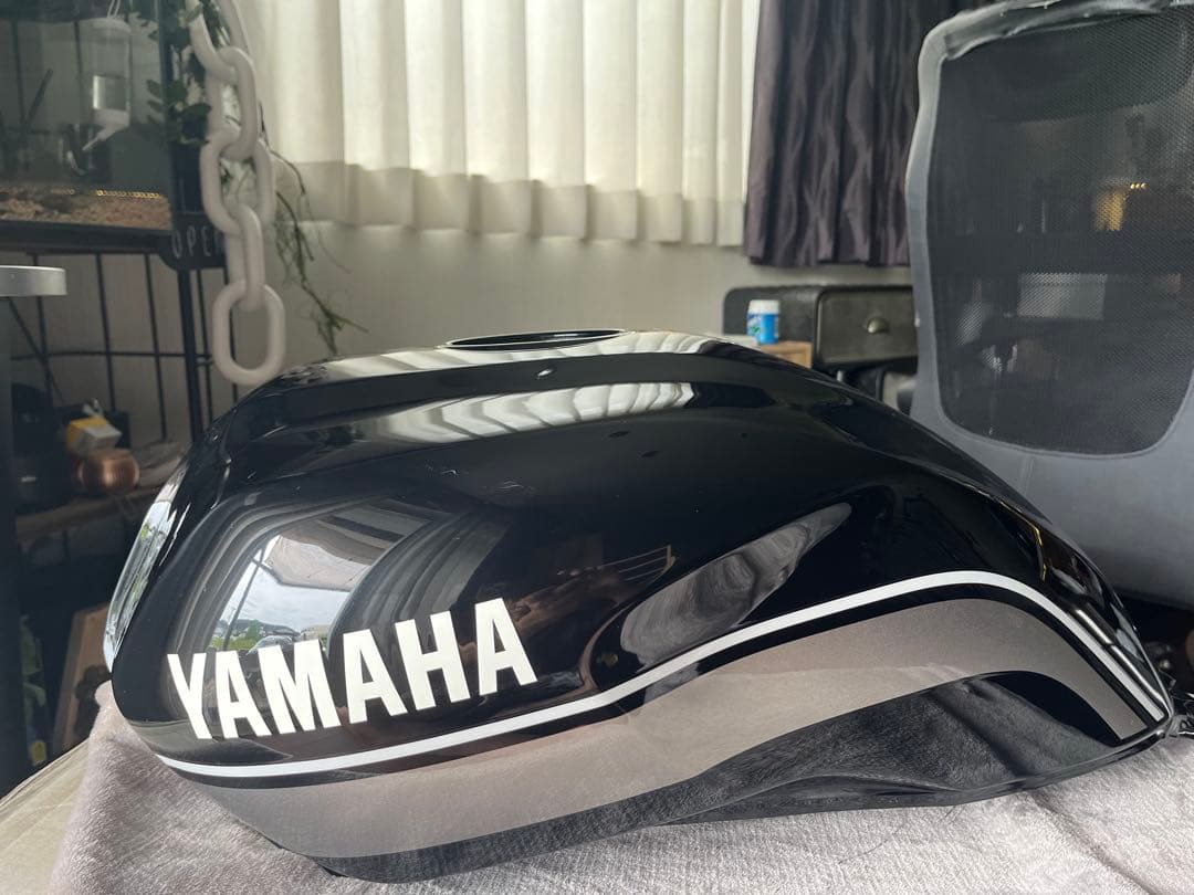 XJR1300 RP17J 燃料タンク フューエルタンク