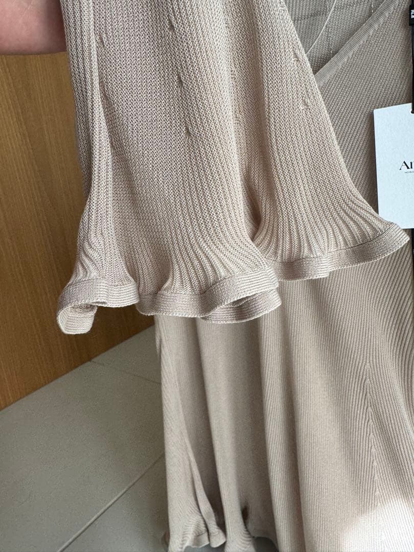 AMERI vintage シアーフリルニットトップス