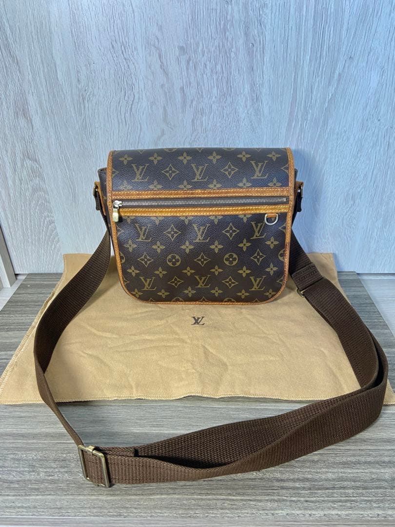 ルイヴィトン　モノグラム　ボスフォール　メッセンジャーバッグ　M40106