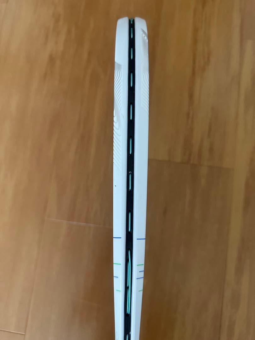 YONEX 軟式テニスラケット/ラケットケースとボールフォルダー付き