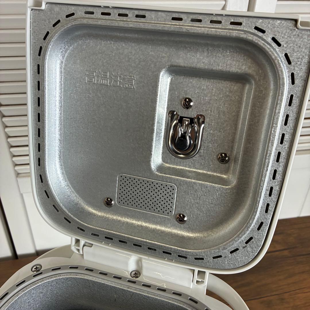 【匿名発送】Panasonic ホームベーカリー　SD-SB4 2022年製