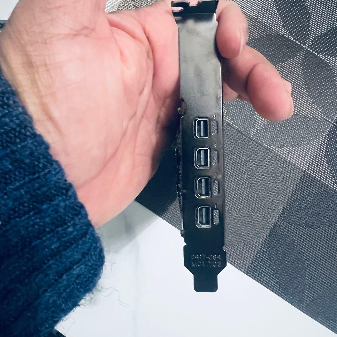 NVIDIA Quadro P1000 グラフィックカード