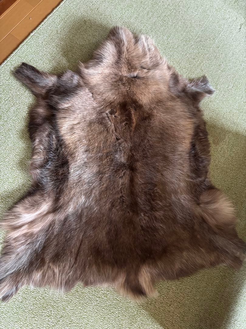 トナカイ　毛皮　フィンランド産　※10%割引中