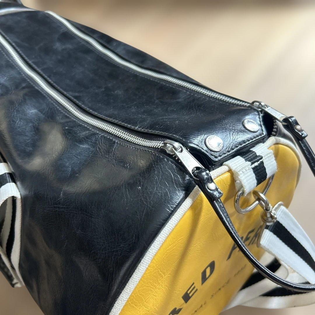 FRED PERRY 　フレッドペリー バレルバック ボストンバッグ ブラック