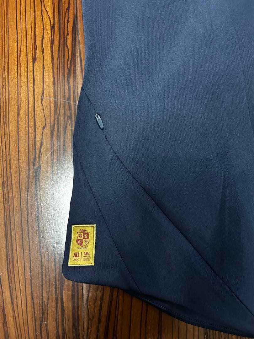 British&Irish Lions 2025年Everest フーディー　L