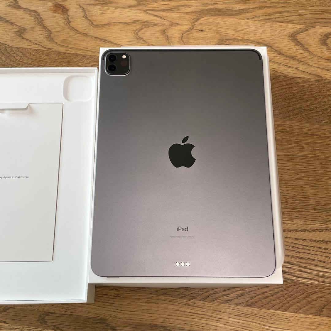 iPad Pro(第三世代) 11インチ WiFi 256GB MHQU3J/A