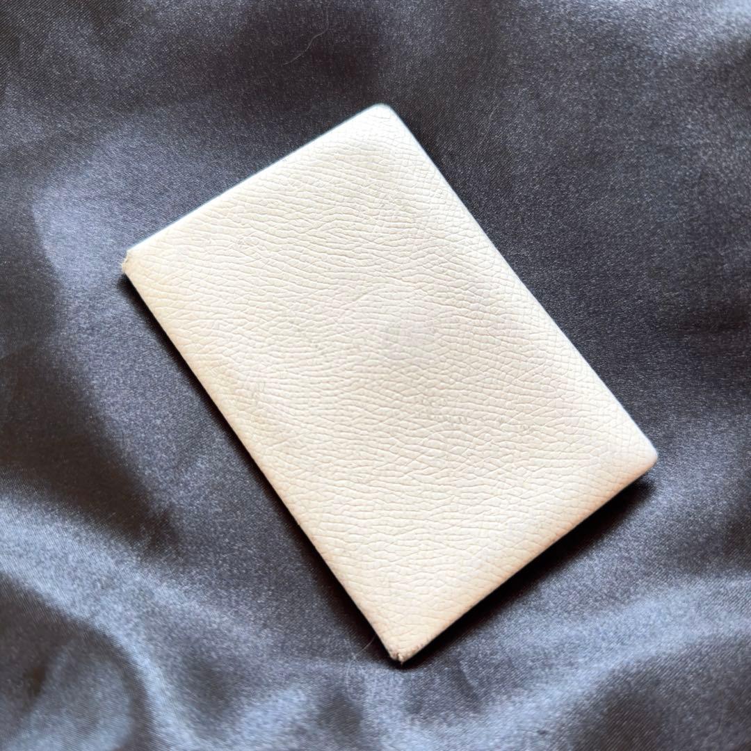 人気✨エルメス HERMES カルヴィ カードケース　ホワイト