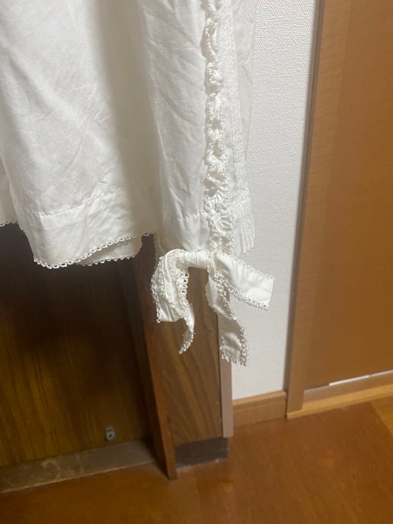 ワンダフルワールド白ワンピース