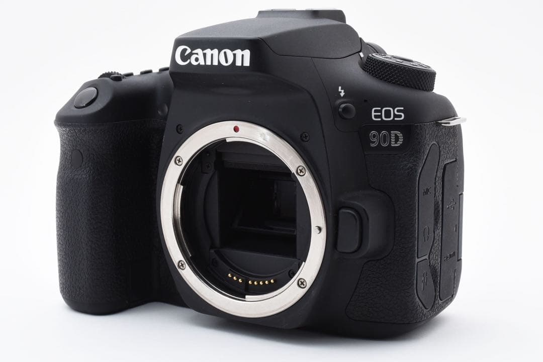 デジタル一眼レフカメラCanon EOS 90Dトリプルレンズセット