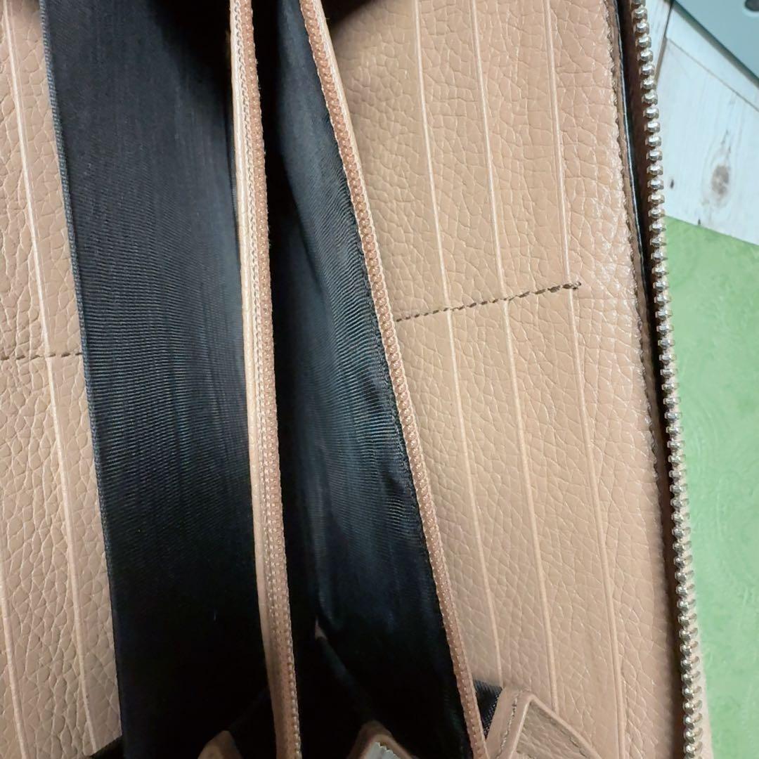 GUCCI ベージュ 長財布