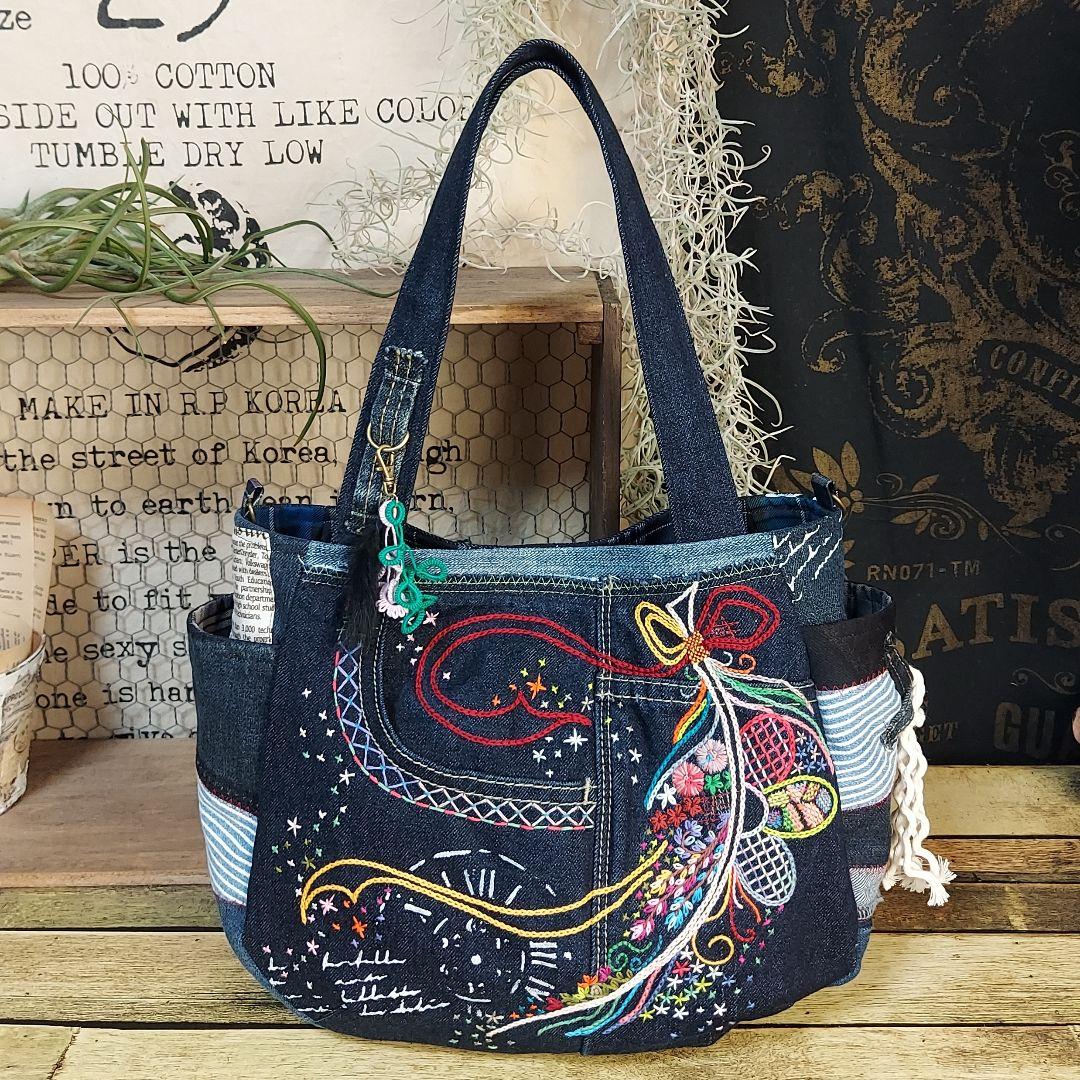 【ぽこぽん】刺繍デニムバック　No.634　デニムリメイク　刺繍バック