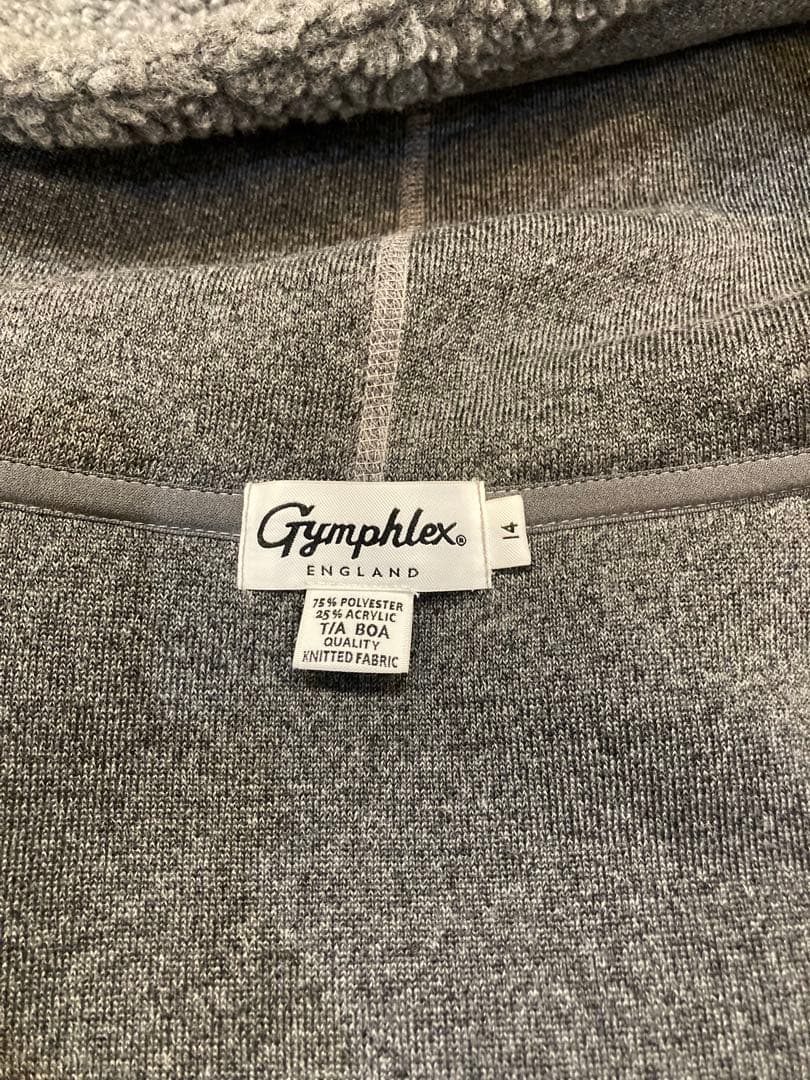 Gymphlexジムフレックスフード付きボアベスト　くるみボタンタイプ