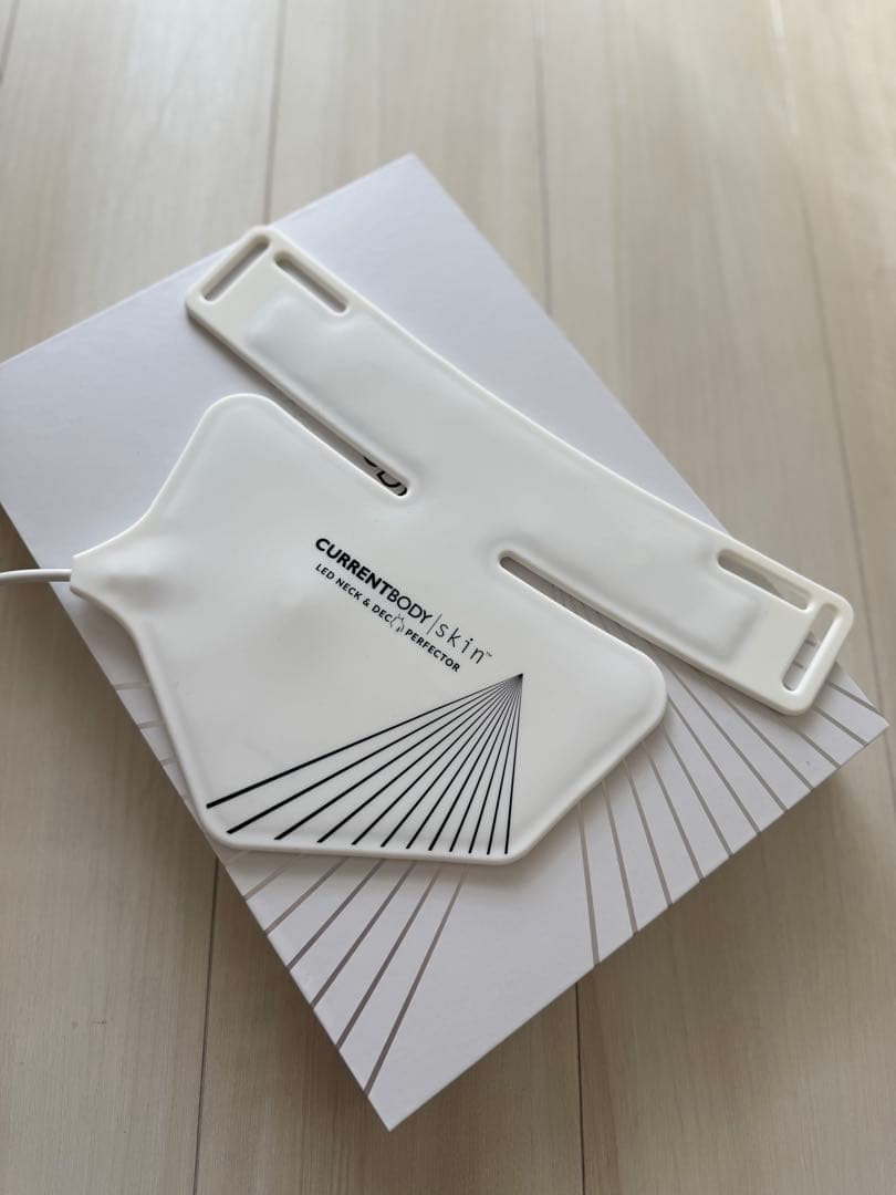 CurrentBody カレントボディ　LEDネック&デコルテマスク