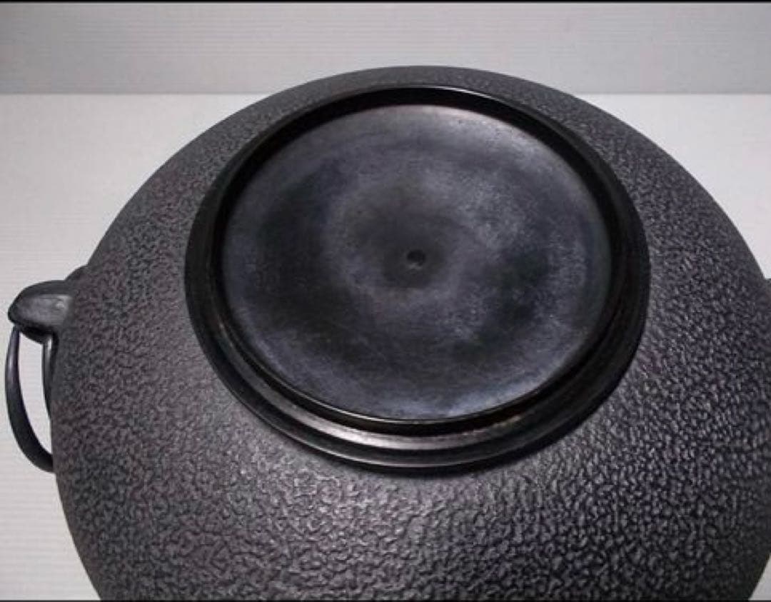 茶道具　鉄釜