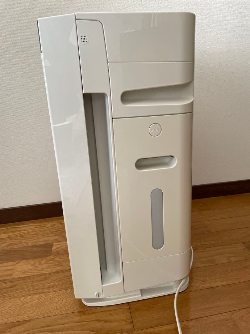 【土日限定値下げ】DAIKIN 空気清浄機 MCK70VBK-W