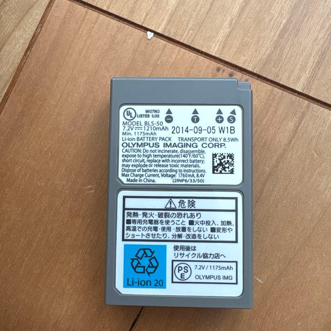 OLYMPUS E-PL7ミラーレス一眼 14-42mm