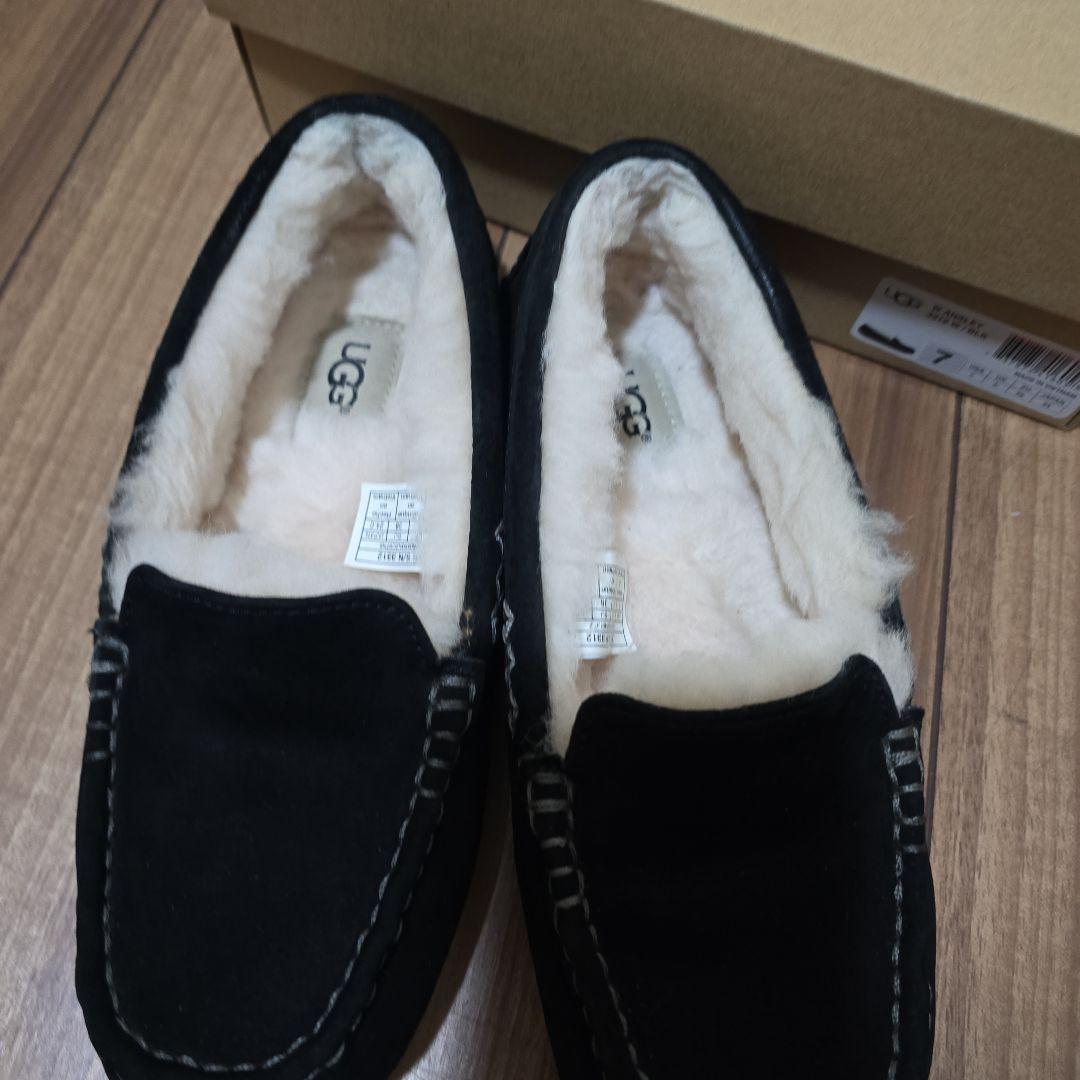 UGG ブラック 7　ANSLEY