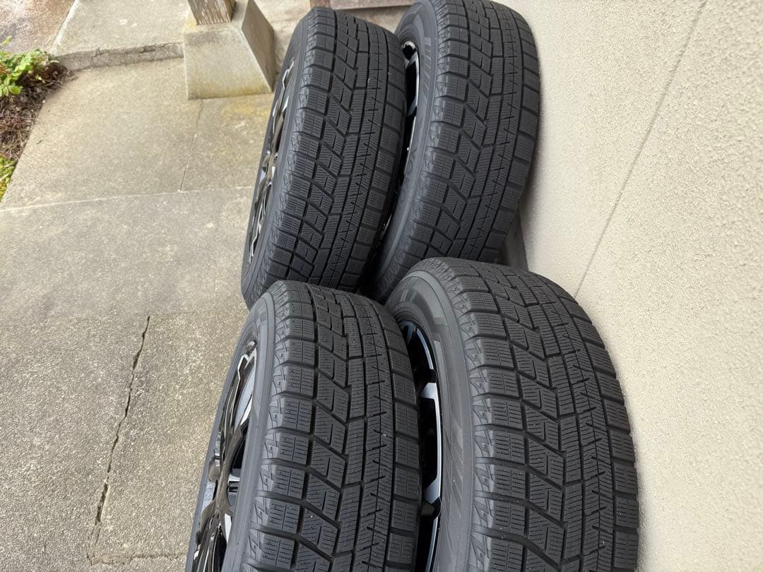 スタッドレスタイヤ　F:6.5J-16/R:6.5J-16