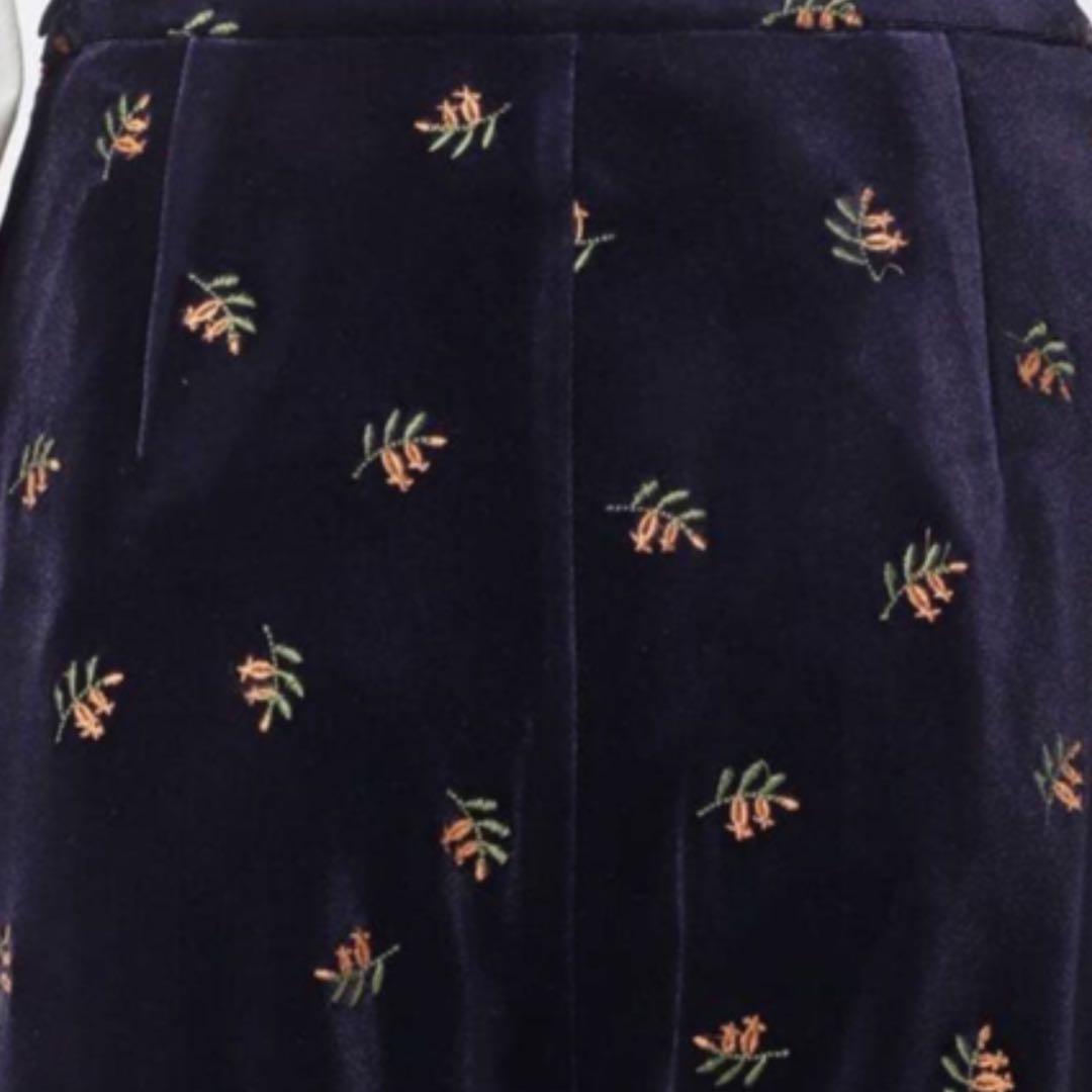 完売 【OUTDOOR PRODUCTS】 刺繍ベロアフレアパンツ