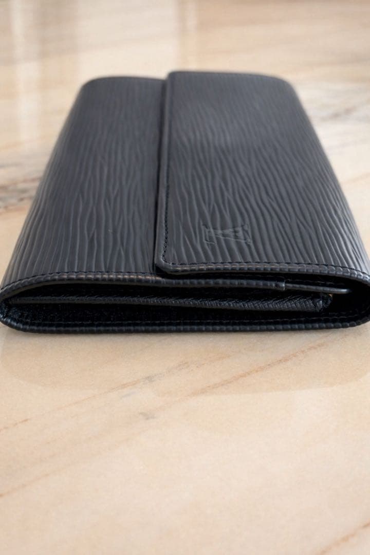 【新品保管品】ルイヴィトン　ポルトフォイユ サラ 長財布 エピ ブラック