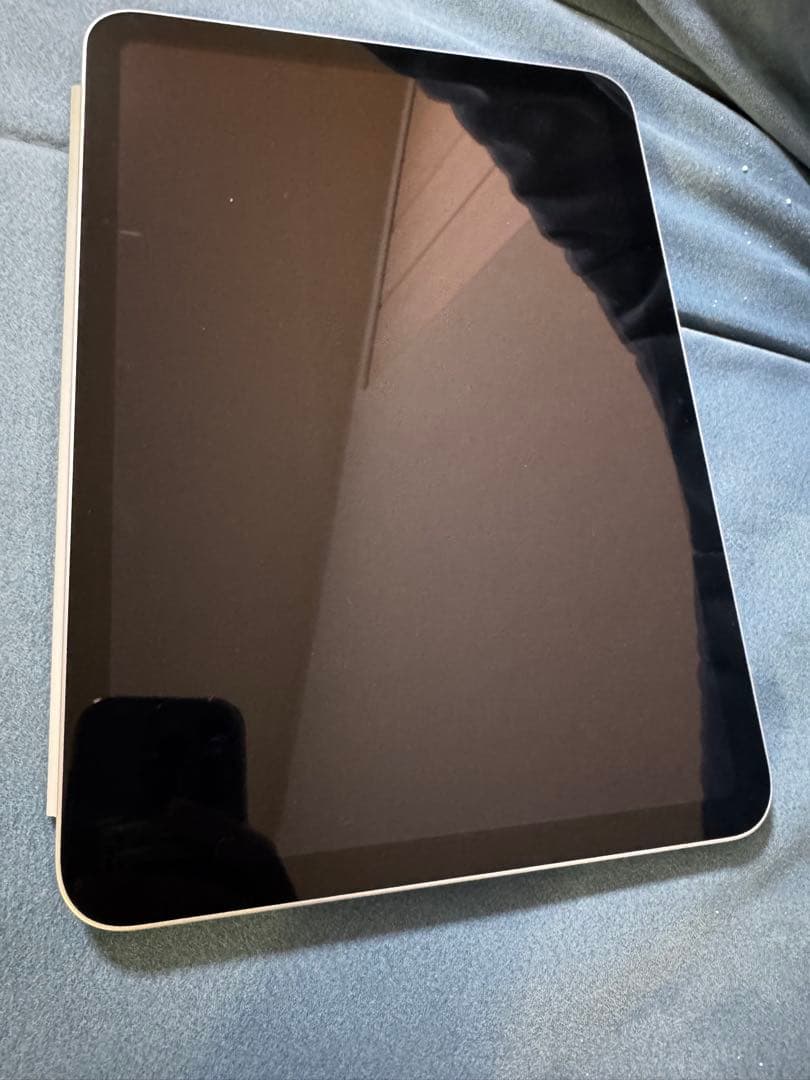 カバーつきません　iPad 第10世代 Wi-Fiモデル 64GB シルバー