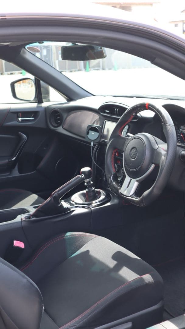 H*a様 86. カーボンファイバー スポーツステアリング大幅値段交渉OK