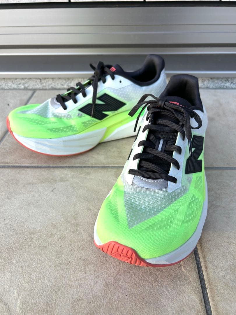 New Balance FuelCell v5 ランニングシューズ27.5センチ