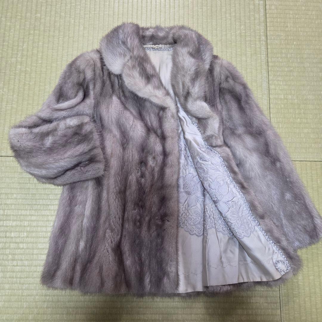 美品 グレージュ 裏地花柄 11号 サファイアミンク グレー系