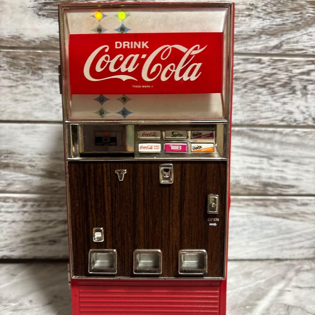 コカコーラ 自動販売機型 ミュージック 貯金箱