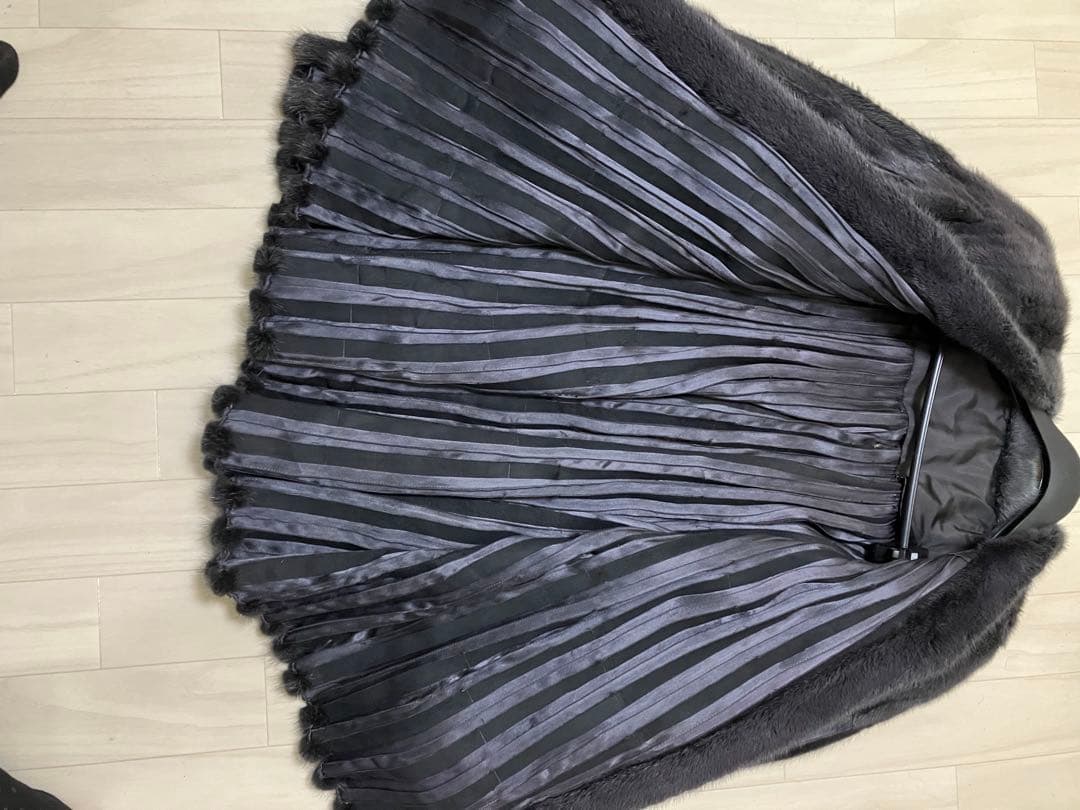ミンク ファー コート ジャケット ポンチョ ストライプデザイン グレー系