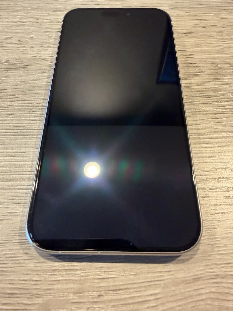 iPhone 15 Pro ホワイトチタニウム 128GB