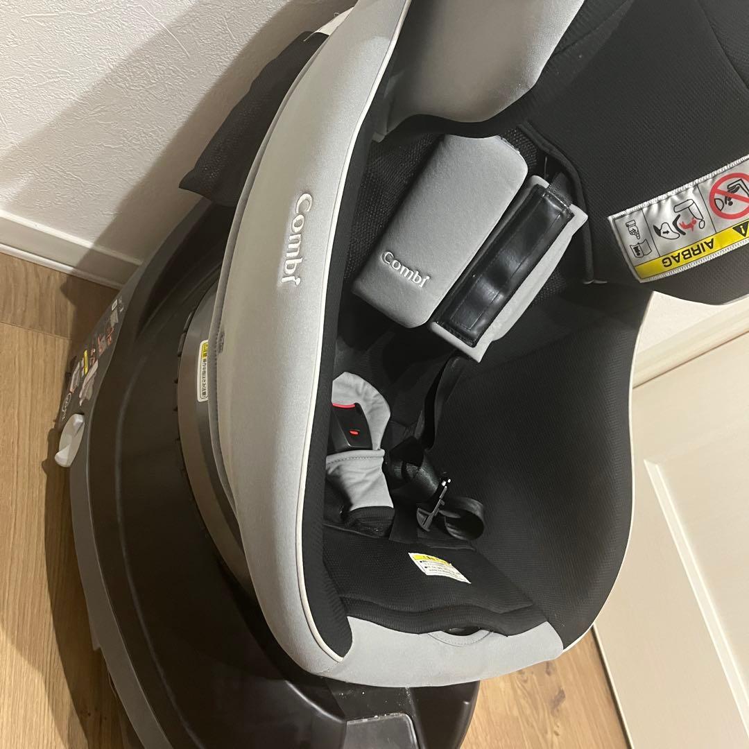 Combi チャイルドシート