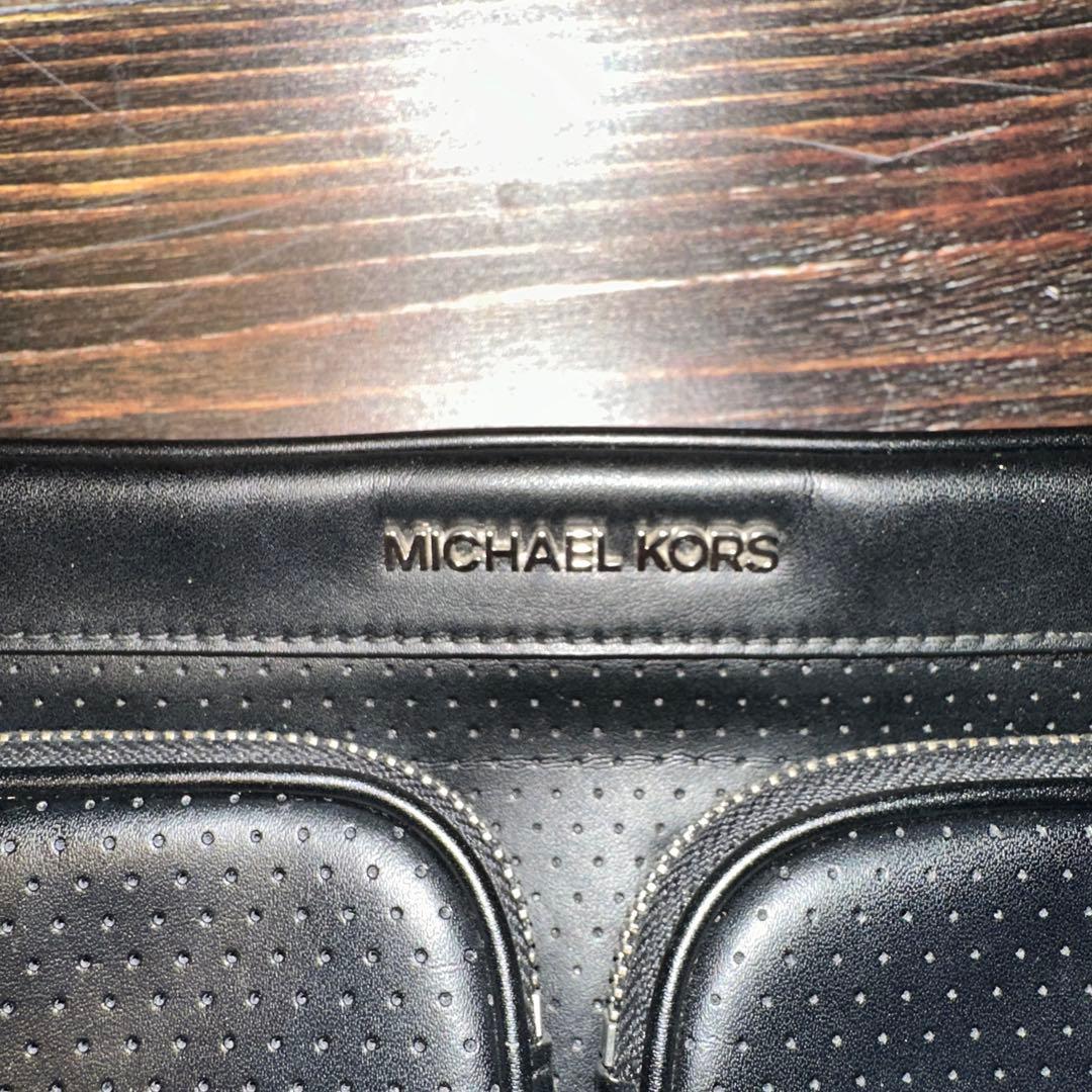 マイケルコース　ショルダーバッグ　ボディバッグ　斜め掛け　メンズ　レディース　黒