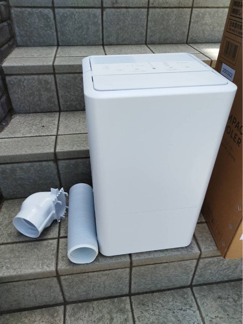 COMPACT COOLER 除湿機 ホワイト