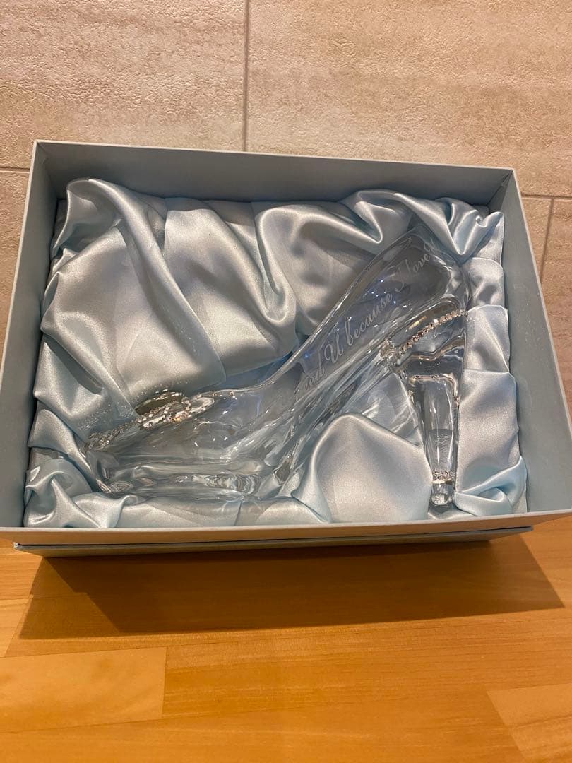 に*ん様 EMMA エマ 履けるガラスの靴 デコレーションハート結婚式